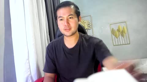 Snapshot of creamynow chatting on January 2, 11:20 am BareCreamyCum online show from January 2, 11:20 am