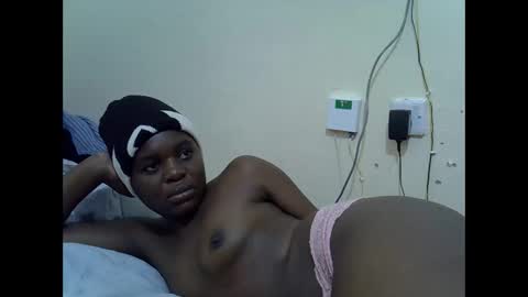 creamyypussyy online show from December 19, 8:10 am