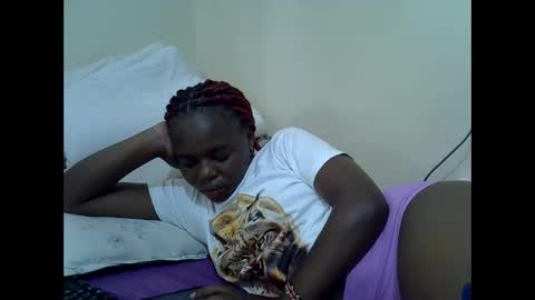 creamyypussyy online show from March 17, 12:21 pm