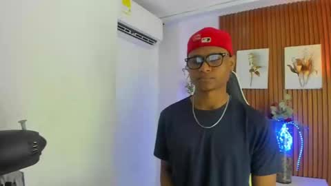 creyt_ online show from April 16, 6:19 pm