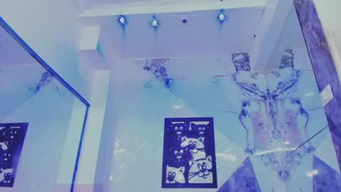 crhistofer_ online show from July 28, 2:24 pm