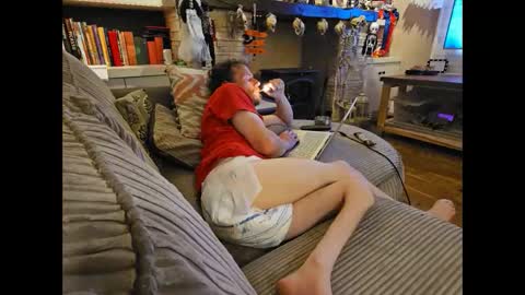 CrippledBottom online show from October 18, 1:21 am