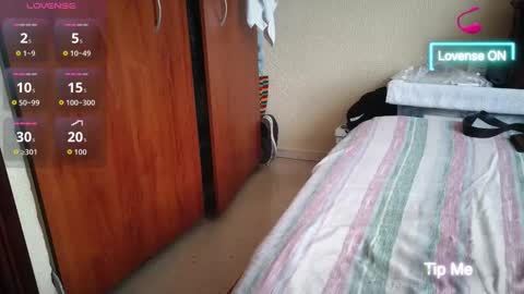 cris2428 online show from February 4, 3:05 pm