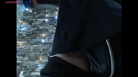 Cris online show from October 31, 11:43 am