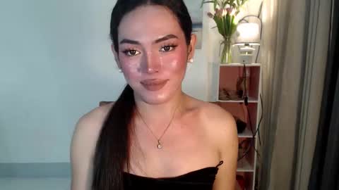 my beautiful cris online show from October 18, 6:06 am