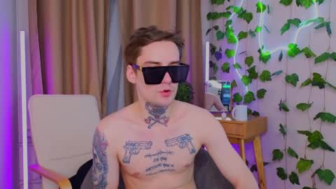 Chris online show from April 17, 10:45 pm