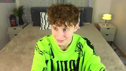 Chris online show from February 15, 3:55 pm