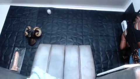 Snapshot of cristal_smith06 chatting on October 4, 11:41 am Hanna online show from October 4, 11:41 am