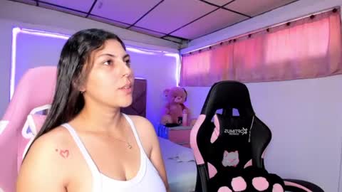 cristal_smith20 online show from June 9, 2:50 pm