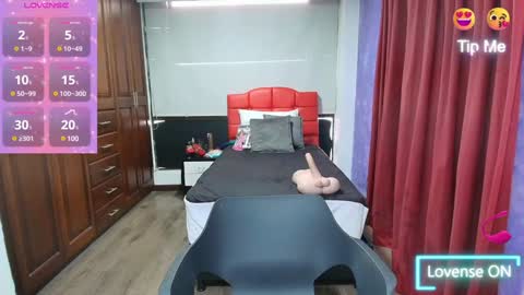 CRISTAL MILF online show from February 3, 7:10 pm