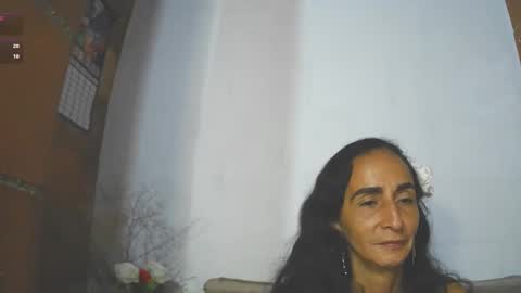   online show from May 17, 10:46 am