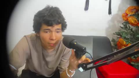 Cristian Camilo online show from December 28, 1:29 am