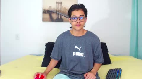    online show from February 1, 6:32 am