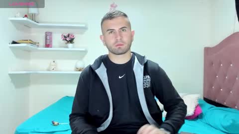 Snapshot of cristianolopez chatting on January 1, 11:29 pm cris online show from January 1, 11:29 pm