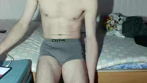 cristianrr184034 online show from March 1, 6:56 pm