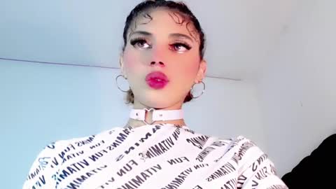 Cristinadollsex online show from February 12, 8:16 am