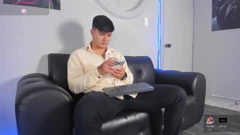 Cristopher online show from February 2, 2:25 pm