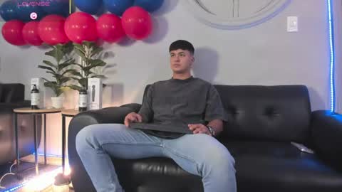 Cristopher online show from June 9, 2:17 pm