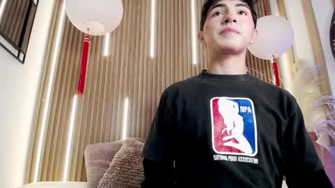 Cristopher  online show from April 21, 8:27 pm