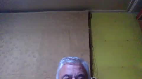 crmperez online show from February 10, 12:46 am