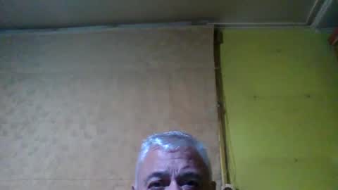 crmperez online show from November 7, 10:56 pm