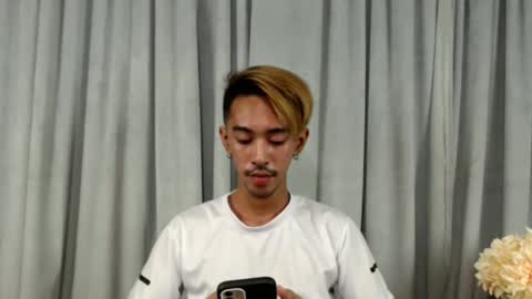 crocodale online show from March 14, 1:04 pm