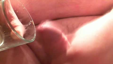 crowning85 online show from December 19, 3:13 am