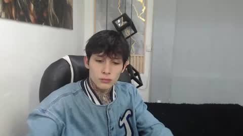 cry_thereal online show from June 21, 1:39 pm