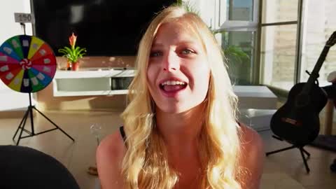 Crystal online show from February 12, 5:16 pm