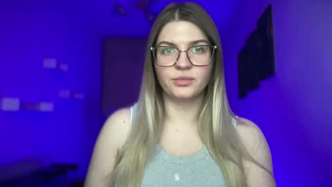 crystalblush01 online show from April 25, 2:25 pm