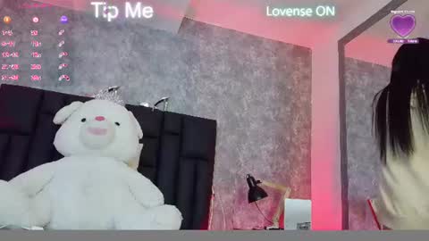 Crystal online show from June 11, 3:32 pm