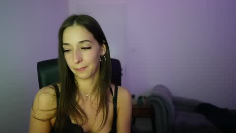Crystalbrunette18 online show from May 13, 6:17 pm