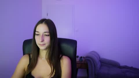 Crystalbrunette18 online show from July 5, 6:04 pm