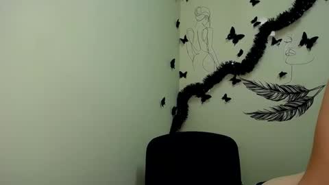 Stella online show from February 26, 11:00 am