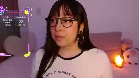 Snapshot of crystalitesq chatting on September 24, 12:06 am Olivia  online show from September 24, 12:06 am