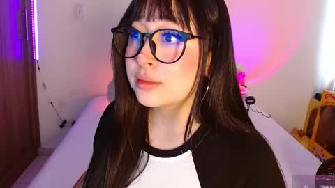 Olivia  online show from March 28, 1:23 pm