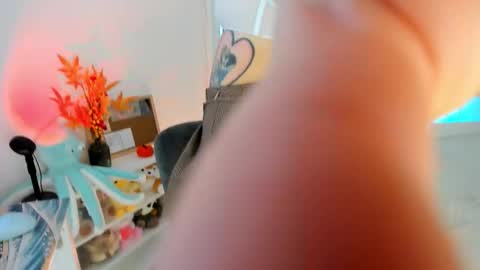 crystalnova_ online show from October 2, 9:41 am