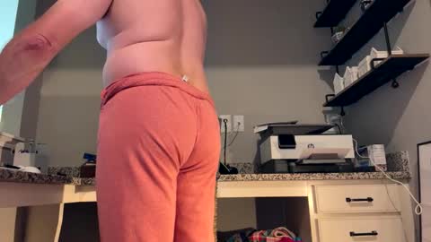Cubantooo online show from May 5, 4:35 pm