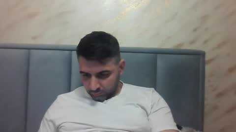 cuckoldboy91 online show from March 15, 3:37 pm