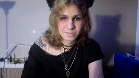 cuddleavenue online show from March 14, 1:31 am