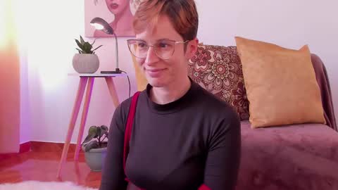 Leonela online show from February 21, 6:48 pm