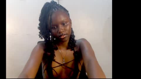 sophie online show from May 15, 6:55 am