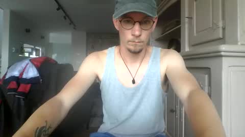 cum_swallow_bi online show from May 10, 9:59 am