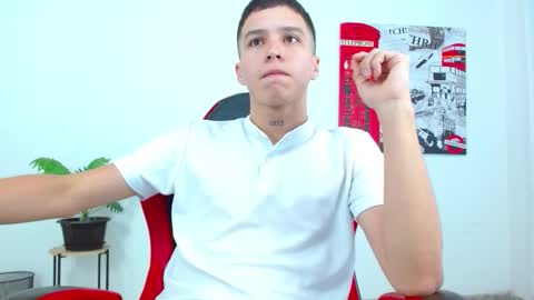 cumandres online show from November 10, 2:20 pm