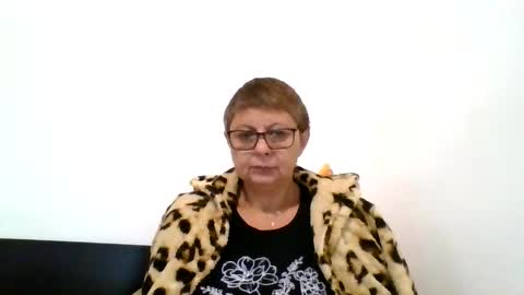 Snapshot of cuplu4346529860 chatting on September 27, 1:24 am couple online show from September 27, 1:24 am