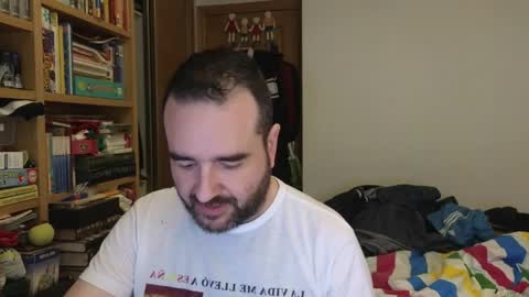 curiosillo1983 online show from April 6, 7:53 am