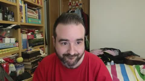 curiosillo1983 online show from April 7, 9:11 am