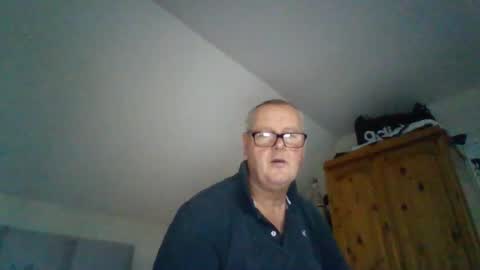 curiousax77 online show from December 18, 10:54 am