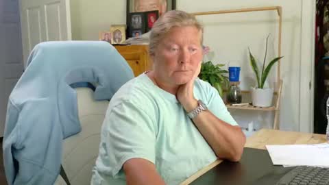 curious couple online show from July 30, 6:08 pm
