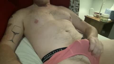 Snapshot of curiousmax18 chatting on December 10, 5:33 pm Maxx online show from December 10, 5:33 pm